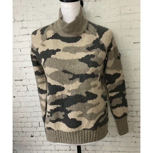 Christian Siriano Womens Camo Sweater Sz S Merino Wool Blend Mock Neck Hi Low E1 - Picture 4 of 12